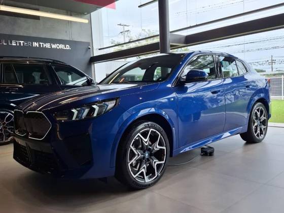 BMW iX2 64,8 KW ELÉTRICO XDRIVE30 M SPORT